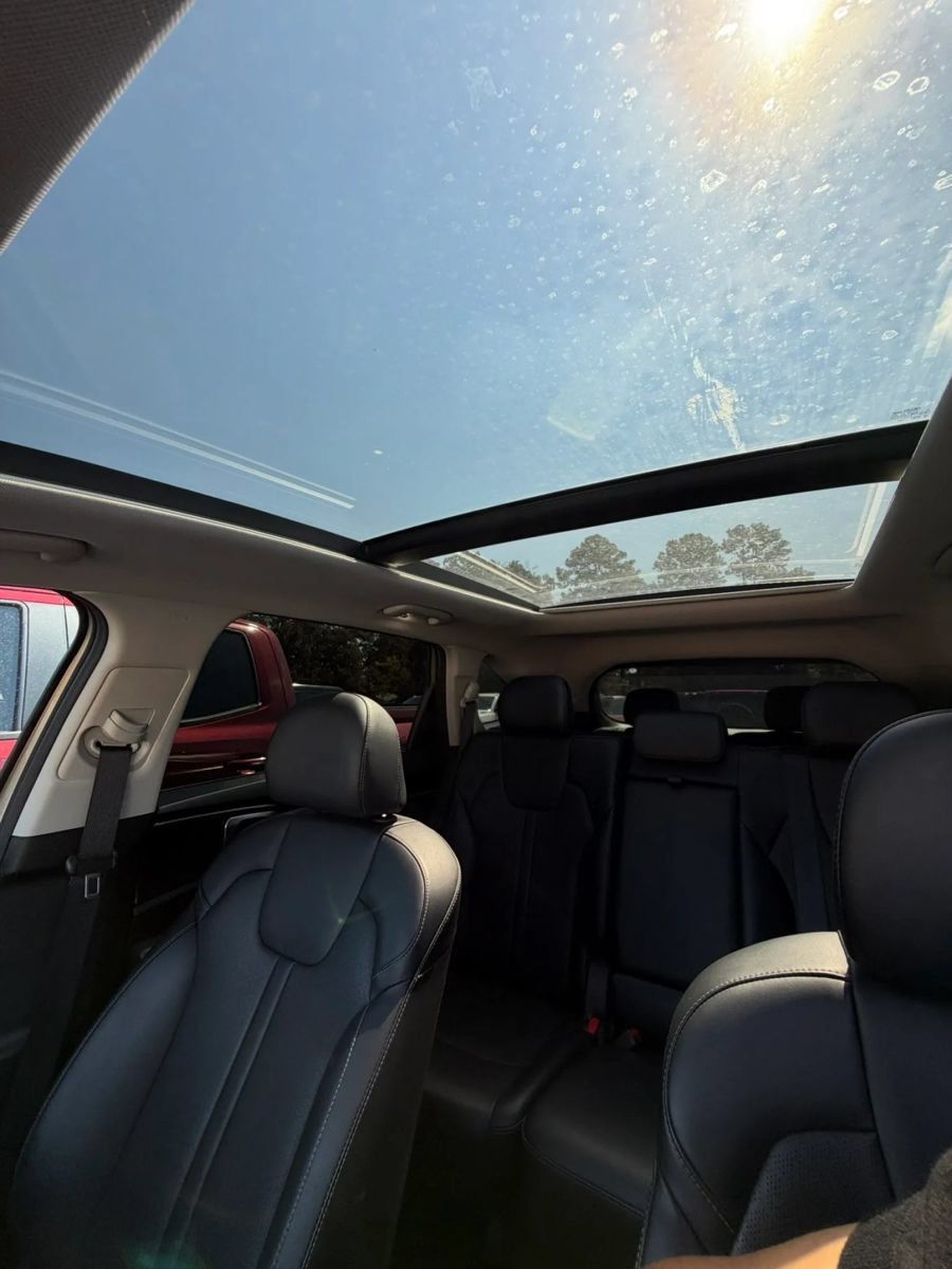 Used 2021 Kia Sorento S w/ Panoramic Sunroof Package FWD image 24