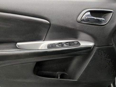 Used 2014 Dodge Journey American Value Package w/ Flexible Seating Group FWD image 15