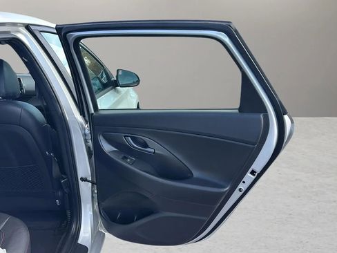 Used 2019 Hyundai Elantra GT N Line image 41