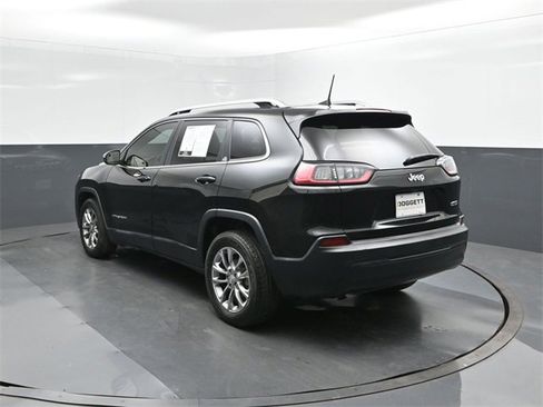 Used 2019 Jeep Cherokee Latitude Plus image 5