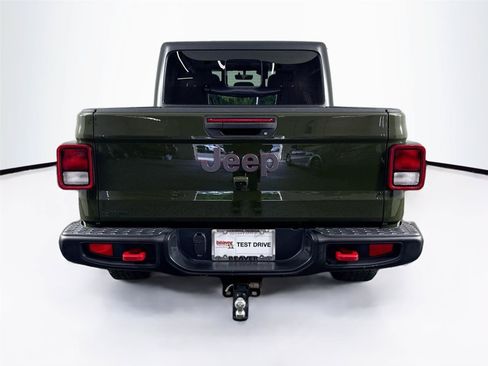 Used 2023 Jeep Gladiator Rubicon w/ Trailer Tow Package AWD/4WD image 11