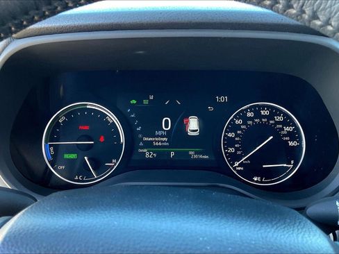 Certified 2024 Toyota Sienna Limited image 19