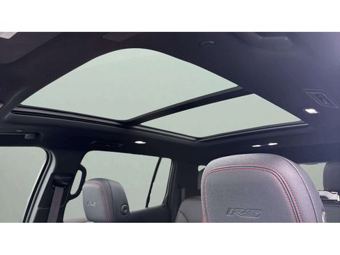 Used 2024 Chevrolet Traverse RS w/ LPO, Floor Liner Package image 10