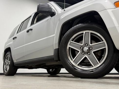 Used 2008 Jeep Patriot Sport AWD/4WD image 3