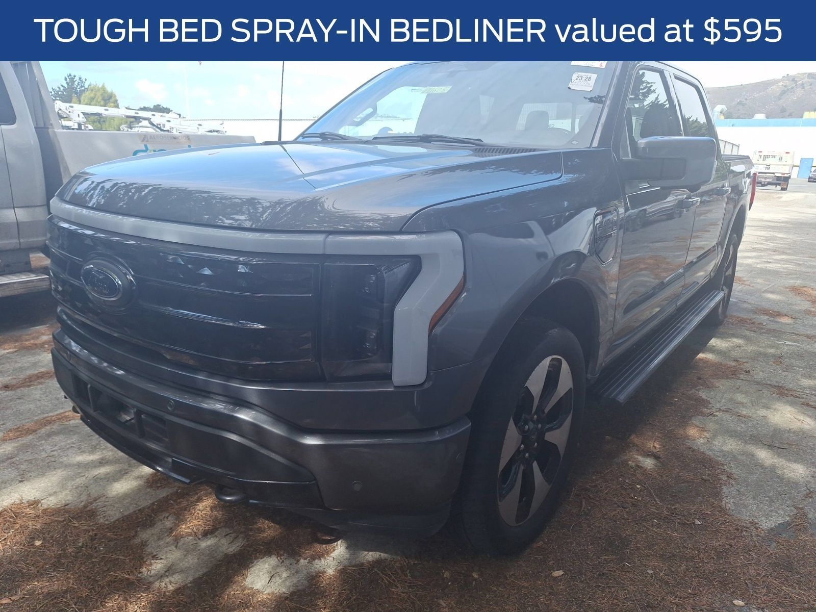 Used 2023 Ford F150 Lightning Platinum AWD/4WD image 4