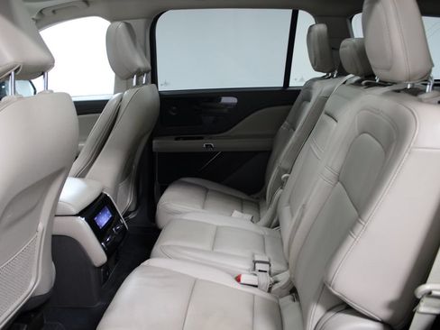 Used 2023 Lincoln Aviator Reserve w/ Equipment Group 201A AWD/4WD image 24