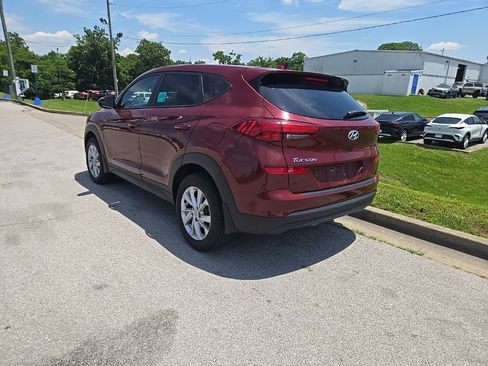 Used 2020 Hyundai Tucson SE w/ Winter Weather Package FWD image 4