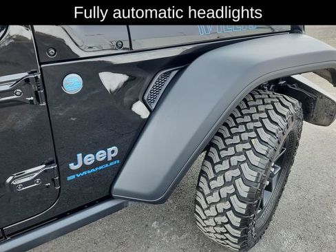 Used 2025 Jeep Wrangler Willys 4xe image 18