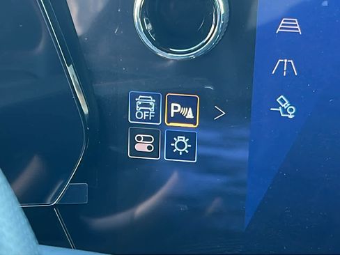 New 2024 Chevrolet Blazer EV AWD Police image 17