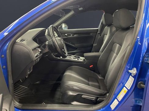 Used 2023 Honda Civic Sport image 9