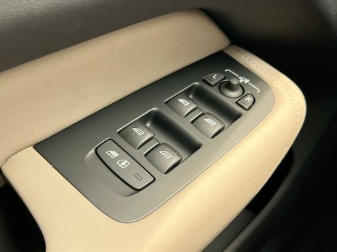 New 2026 Volvo XC60 B5 Plus w/ Protection Package Premier image 15