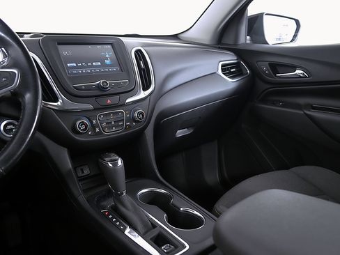 Used 2018 Chevrolet Equinox LT FWD image 19