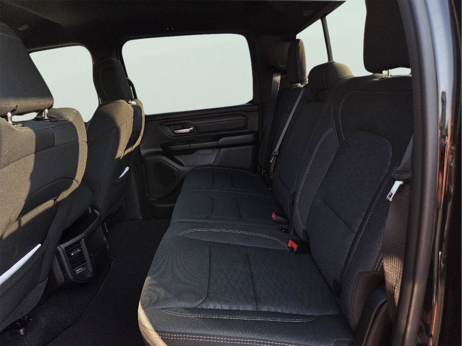 New 2026 RAM 1500 Express AWD/4WD image 15