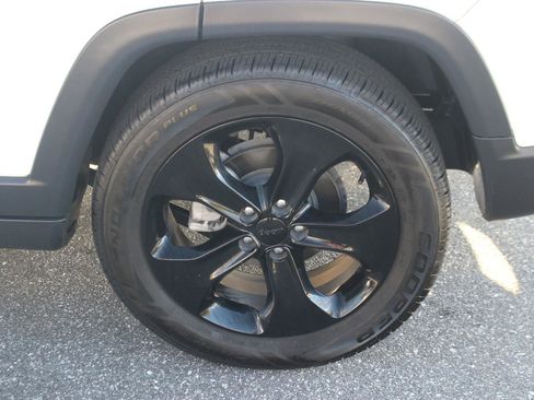 Used 2021 Jeep Compass Latitude w/ Sun and Sound Group image 32