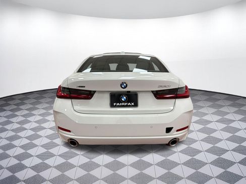Used 2025 BMW 330i xDrive Sedan w/ M Sport Package AWD/4WD image 10