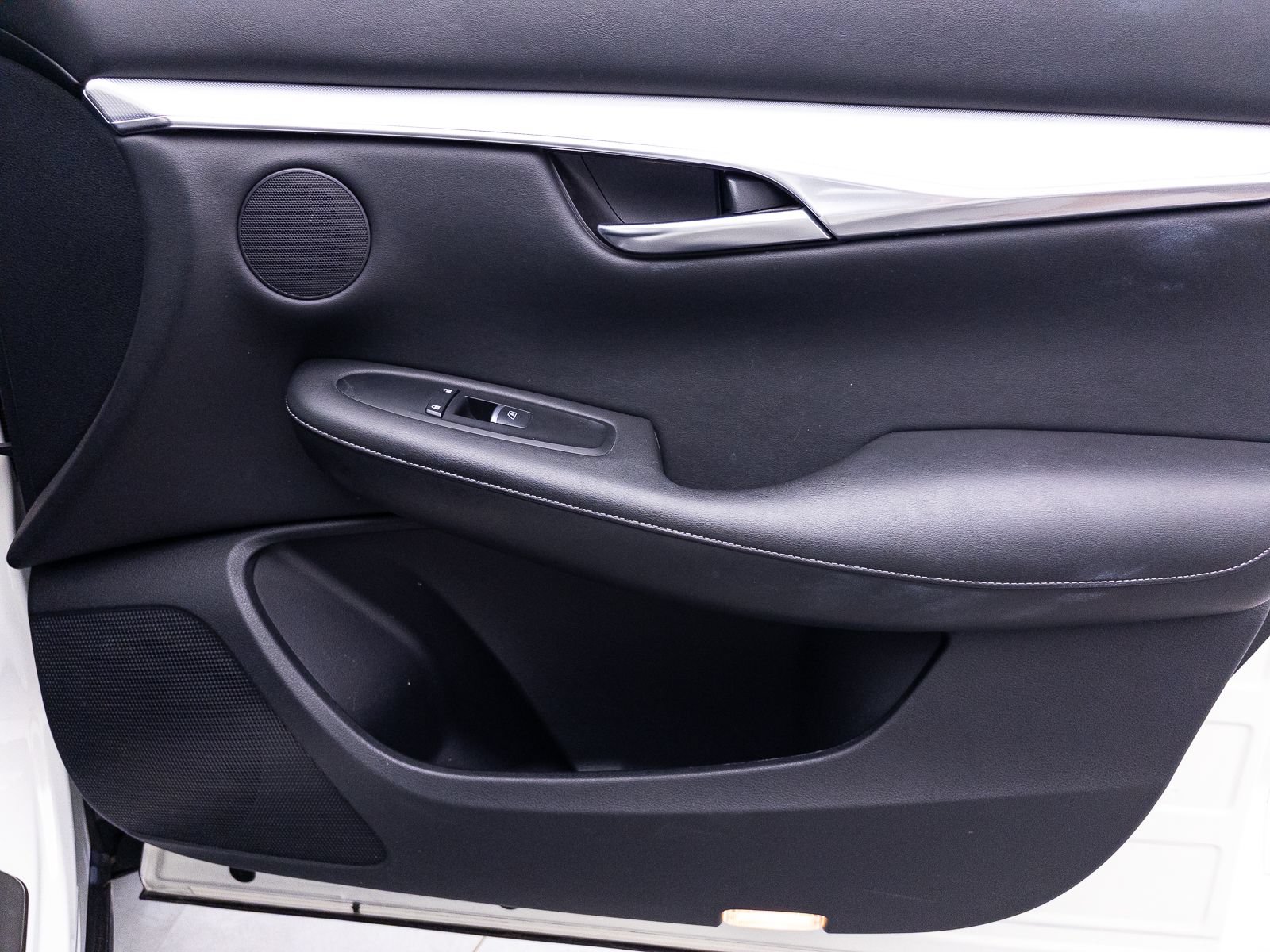 Used 2019 INFINITI QX50 Luxe w/ Cargo Package FWD image 34