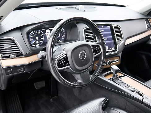 Used 2018 Volvo XC90 T6 Inscription w/ Convenience Package image 13
