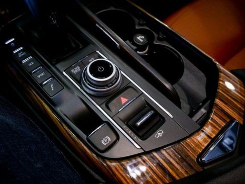 Used 2022 Maserati Levante GT image 35