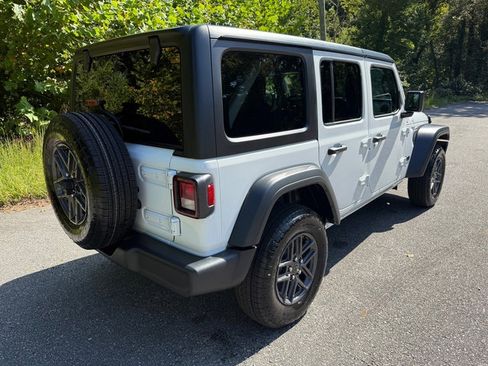 New 2025 Jeep Wrangler Unlimited Sport image 7