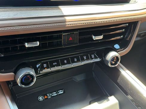 New 2026 Chevrolet Tahoe High Country AWD/4WD image 26