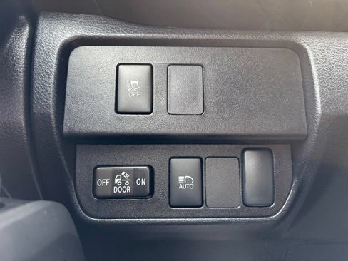 Used 2023 Toyota Tacoma SR AWD/4WD image 28