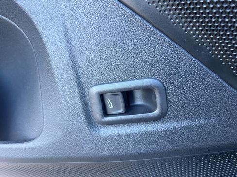 New 2026 Volkswagen Tiguan SE image 20