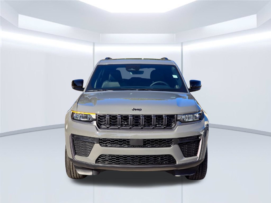 New 2027 Jeep Grand Cherokee Altitude RWD image 16