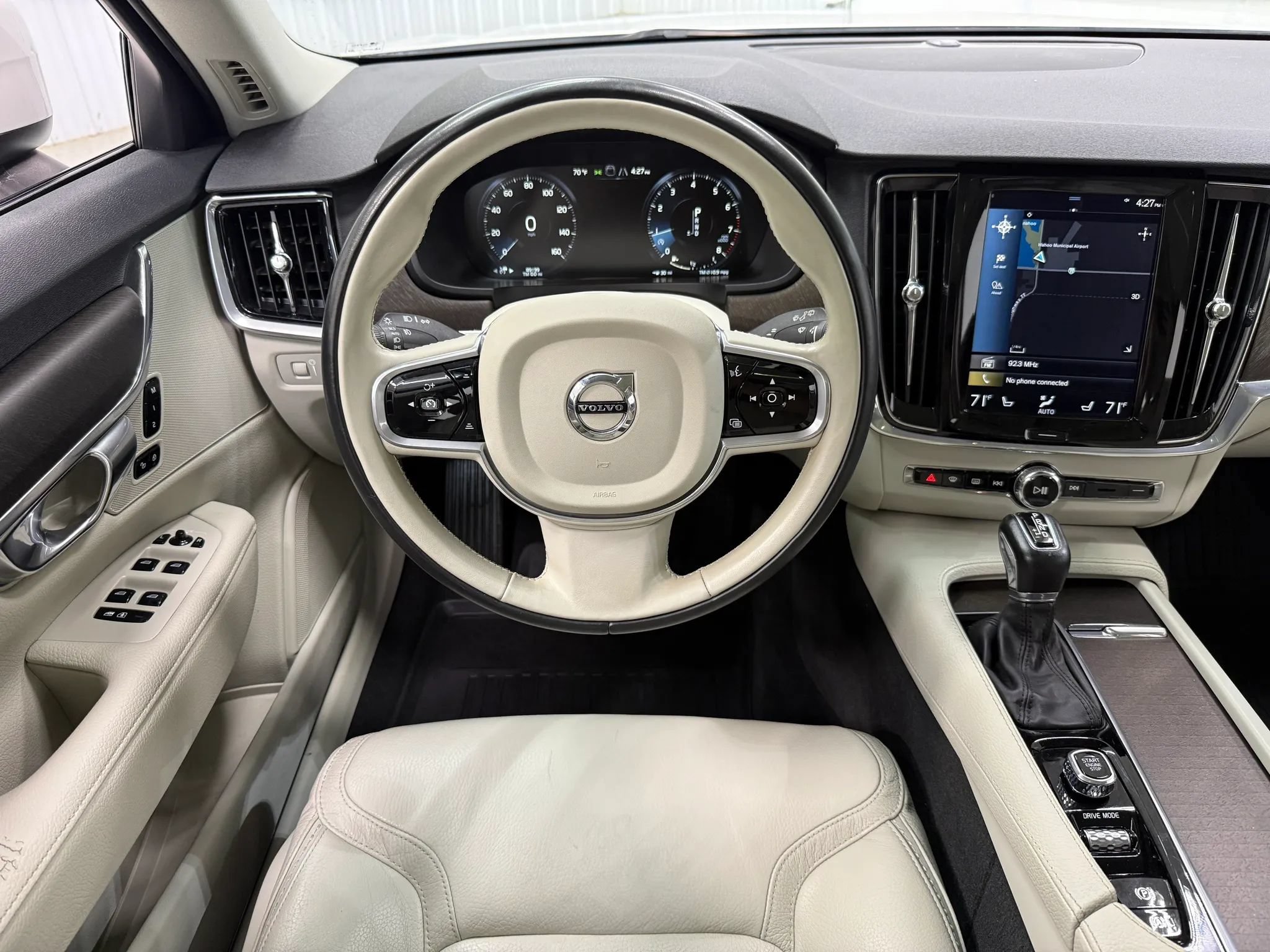 Used 2018 Volvo V90 T6 Cross Country w/ Convenience Package AWD/4WD image 19