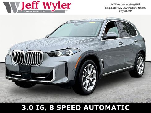 Used 2025 BMW X5 xDrive40i w/ Parking Assistance Package AWD/4WD image 1