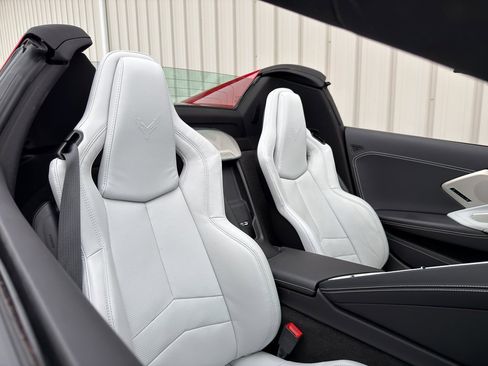 Used 2022 Chevrolet Corvette Stingray Preferred Conv w/ Chrome Exterior Badge Package image 28