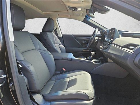 Certified 2025 Lexus ES 300h w/ Premium Package FWD image 22