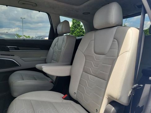 Used 2021 Kia Telluride SX w/ SX Prestige Package AWD/4WD image 11