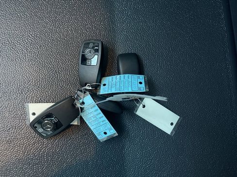 Used 2025 Mercedes-Benz Sprinter 2500 image 30