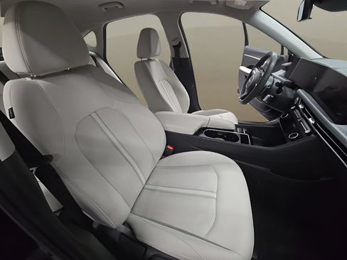 Used 2025 Hyundai Sonata SEL FWD image 27