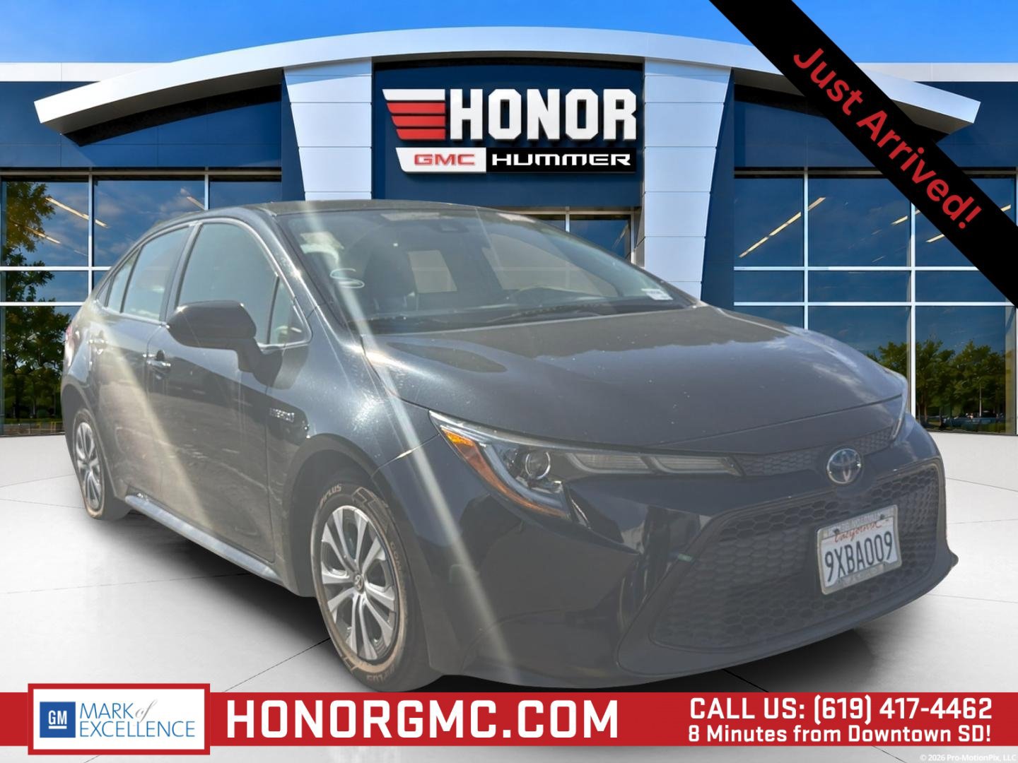 Used 2021 Toyota Corolla LE w/ Carpet Mat Package (TMS) FWD image 1