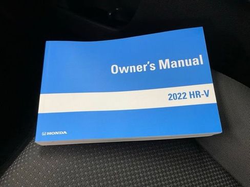 Certified 2022 Honda HR-V LX image 32