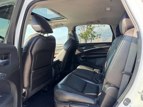 Used 2020 Acura MDX SH-AWD image 16