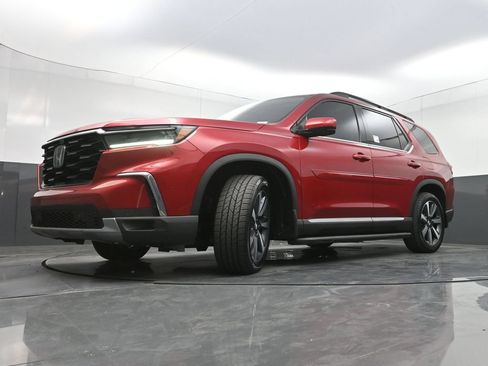 Used 2023 Honda Pilot Elite image 30