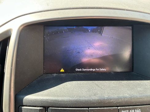 Used 2013 Buick Verano FWD image 22