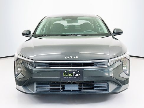 Used 2025 Kia K4 LXS image 2
