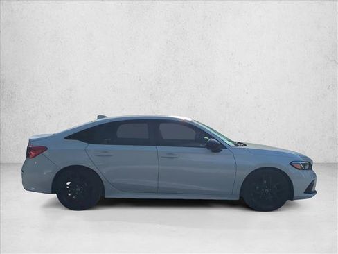 Used 2022 Honda Civic Sport image 4