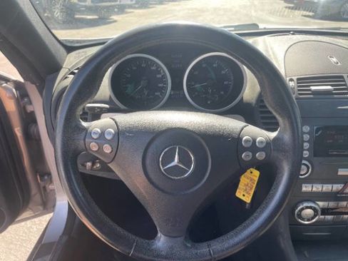 Used 2005 Mercedes-Benz SLK 350 image 11