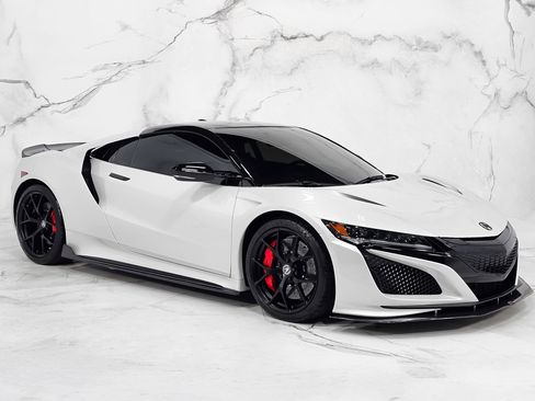 Used 2017 Acura NSX AWD/4WD image 6