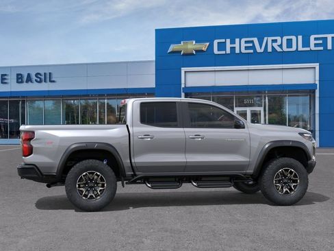New 2026 Chevrolet Colorado ZR2 w/ Technology Package AWD/4WD image 5