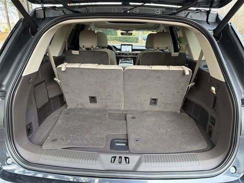 Used 2023 Lincoln Aviator Reserve w/ Elements Package Plus image 25