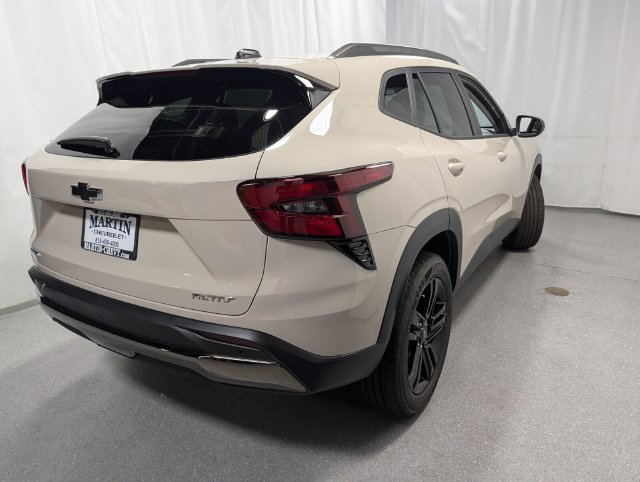 New 2026 Chevrolet Trax ACTIV w/ Driver Confidence Package FWD image 3