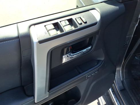 Used 2023 Toyota 4Runner Limited AWD/4WD image 17