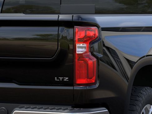 New 2026 Chevrolet Silverado 1500 LTZ w/ LTZ Premium Package AWD/4WD image 38