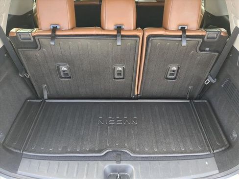 Used 2022 Nissan Pathfinder Platinum w/ Cargo Package image 6