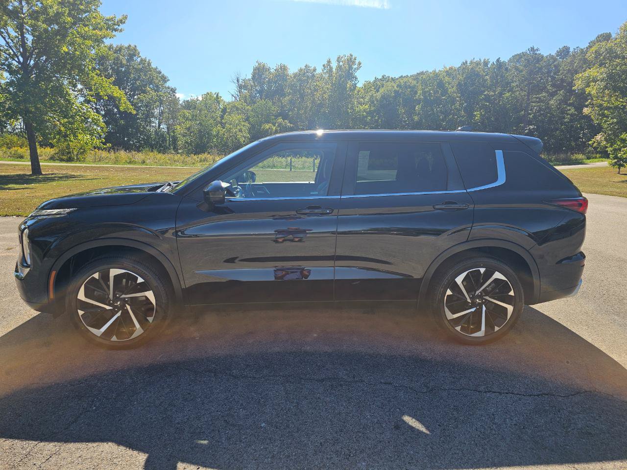Used 2022 Mitsubishi Outlander SE AWD/4WD image 9
